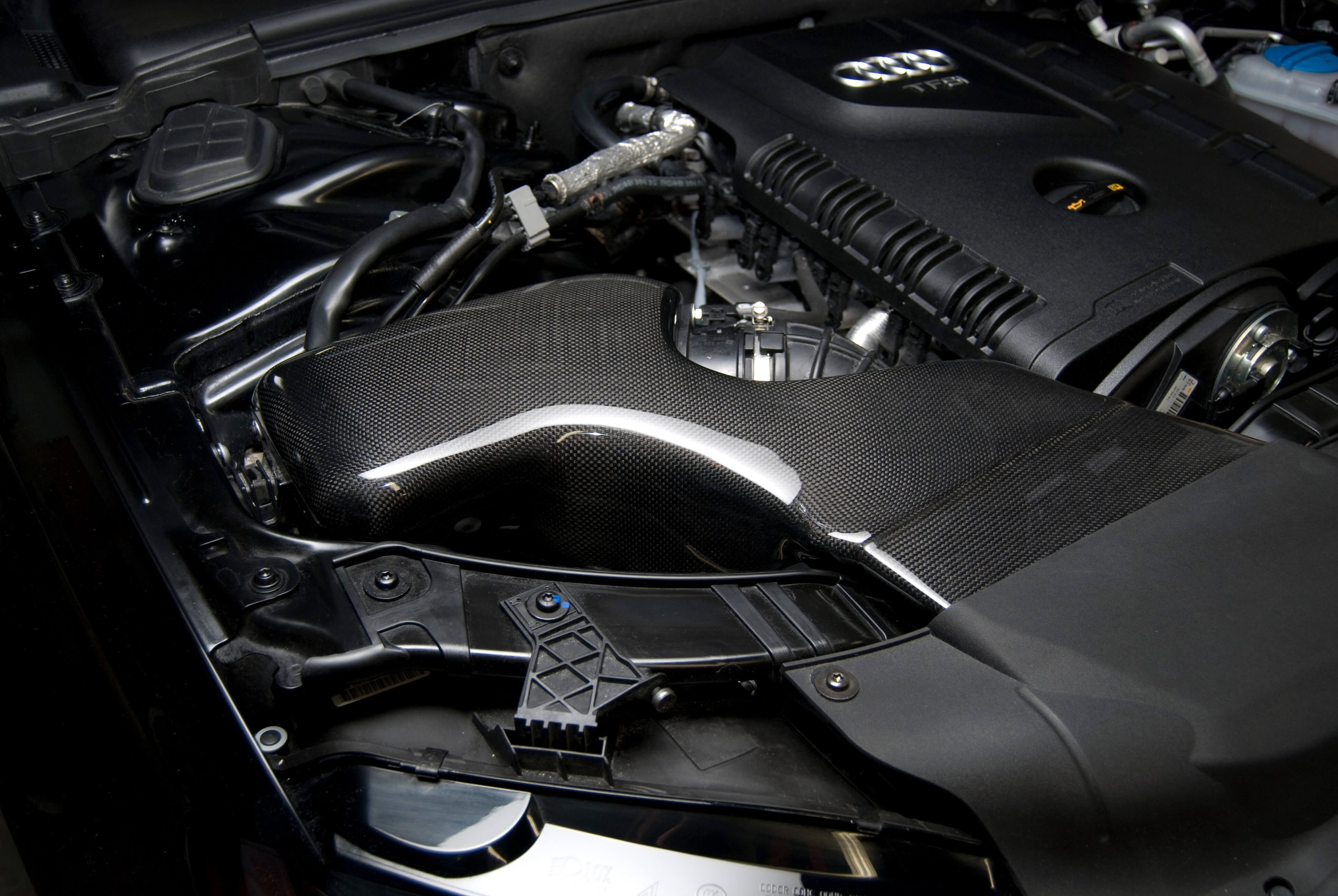 APR CARBON FIBER INTAKE - Audi B8 4 CYL APR